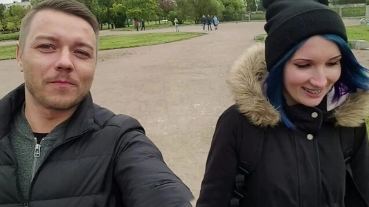 Снял телку потому что она думала что это ютубер